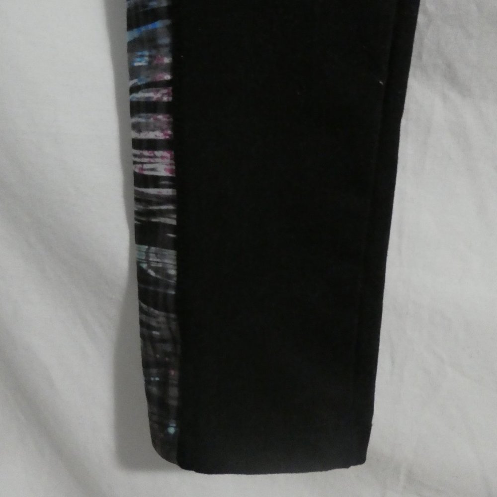 Black leggings, size small, side design, GUC - Picture 11 of 15